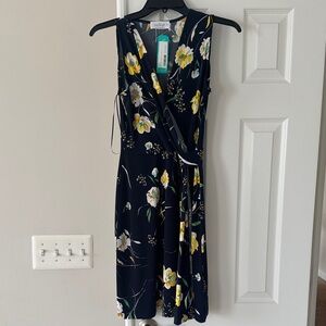 NWT Kayleigh Floral Wrap Dress - S